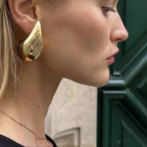 Zara Tear Drop Bottega Gold Earrings - Picture 5 of 16
